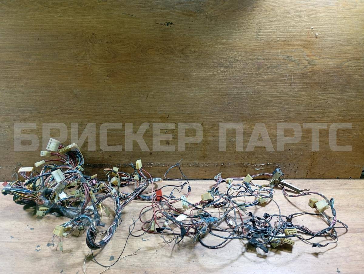 Проводка, коса, жгут под торпедо (панель приборов, торпеду) для ВАЗ Лада 2110  21103724030