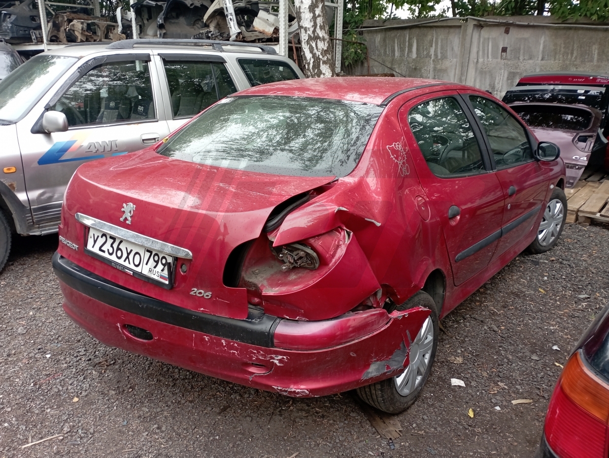 Разборка Peugeot 206 2009 г.в. с пробегом 160 000 км