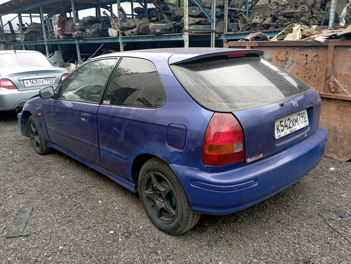 Разборка Honda Civic 1998 г.в. с пробегом 250 000 км