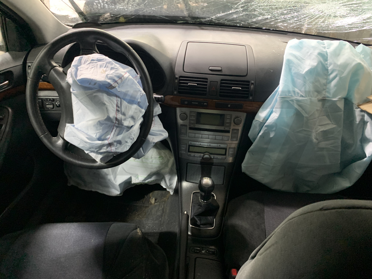Разборка Toyota Avensis 2007 г.в. с пробегом 200 000 км