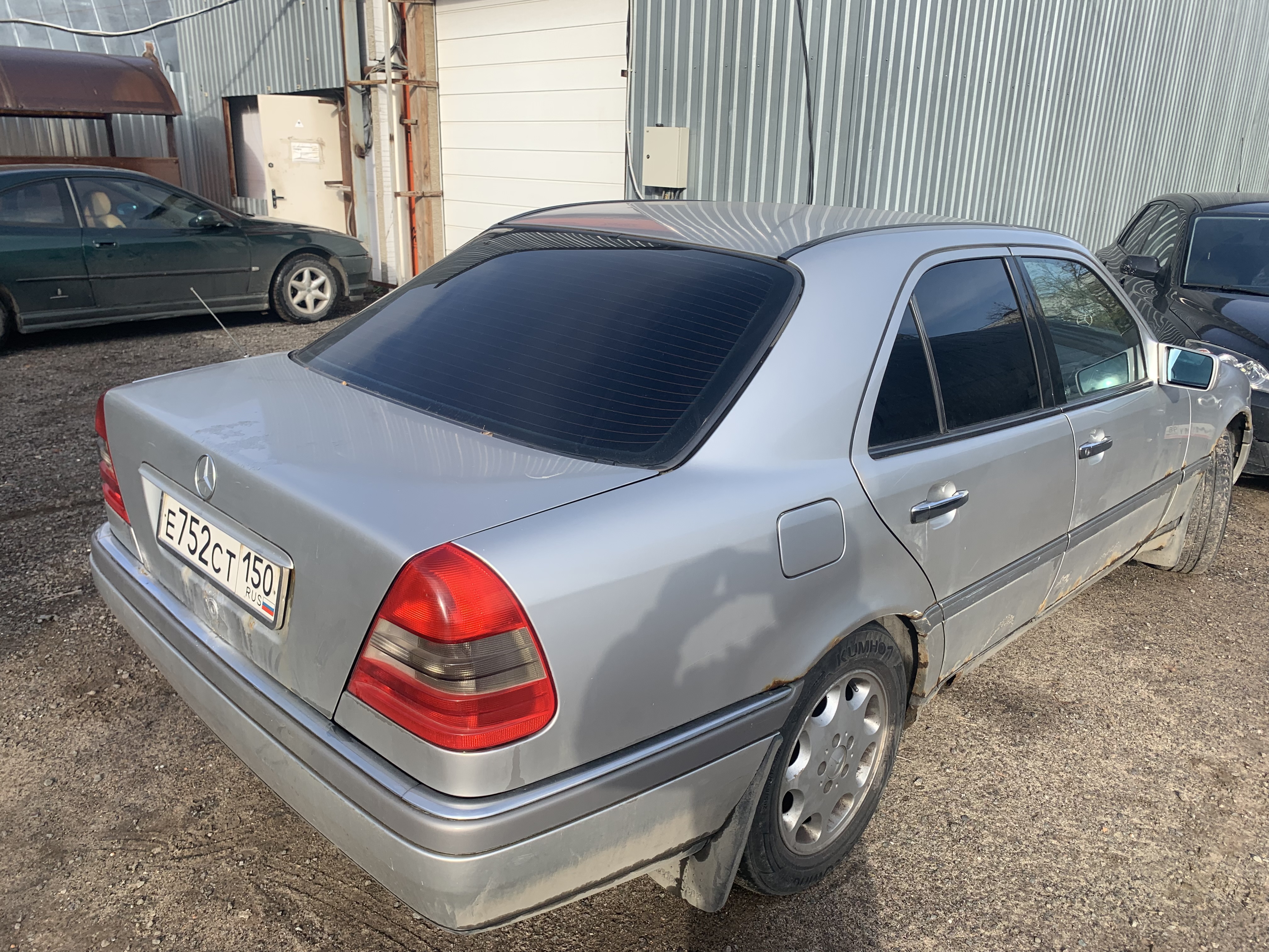 Разборка Mercedes C-класс 1995 г.в. с пробегом 300 000 км