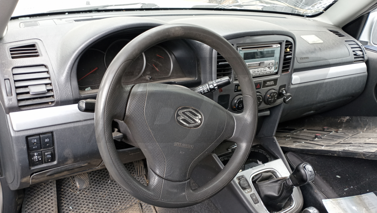 Разборка Suzuki Grand Vitara 2004 г.в. с пробегом 180 000 км