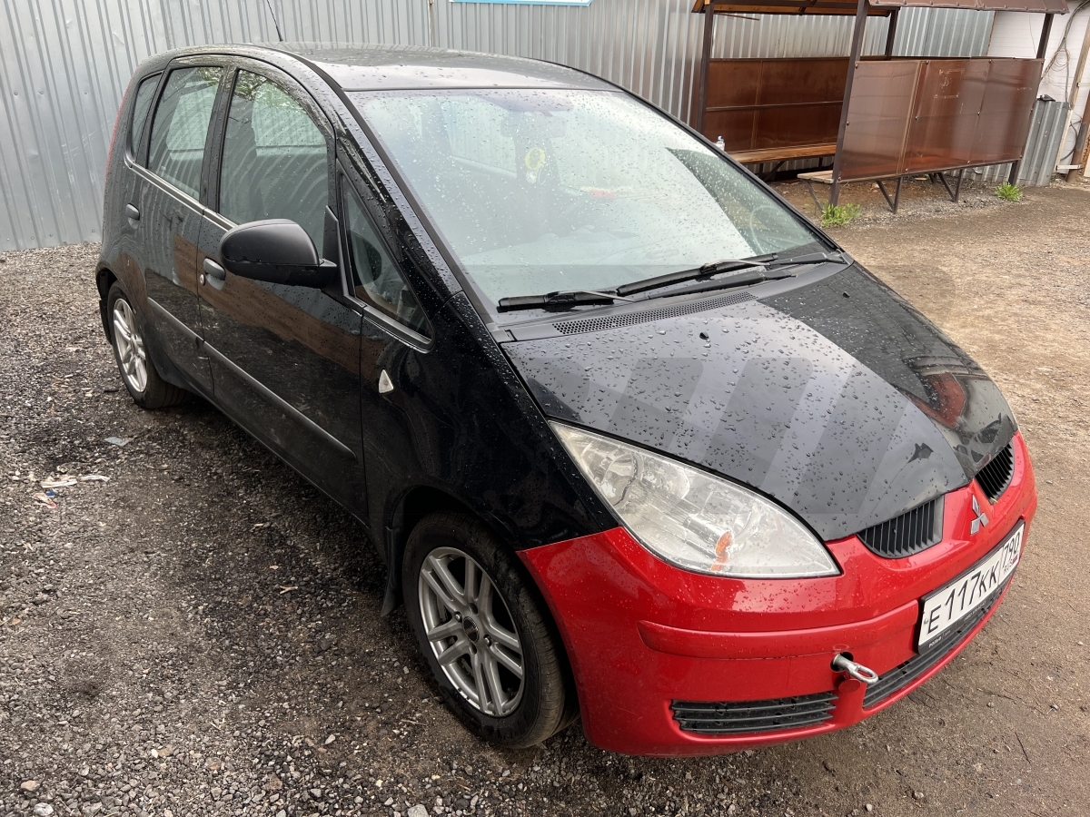 Разборка Mitsubishi Colt 2006 г.в. с пробегом 200 000 км