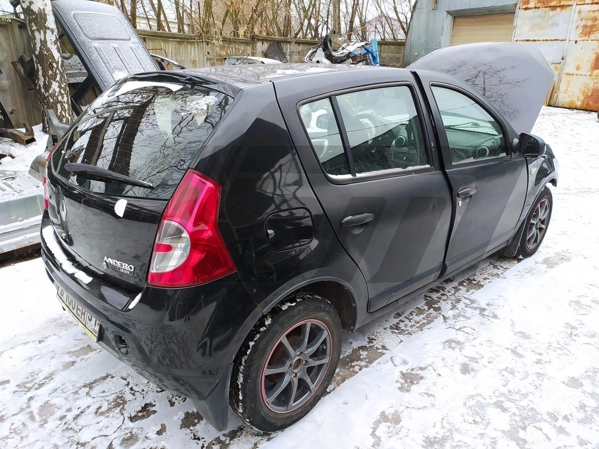 Разборка Renault Sandero 2010 г.в. с пробегом 130 000 км