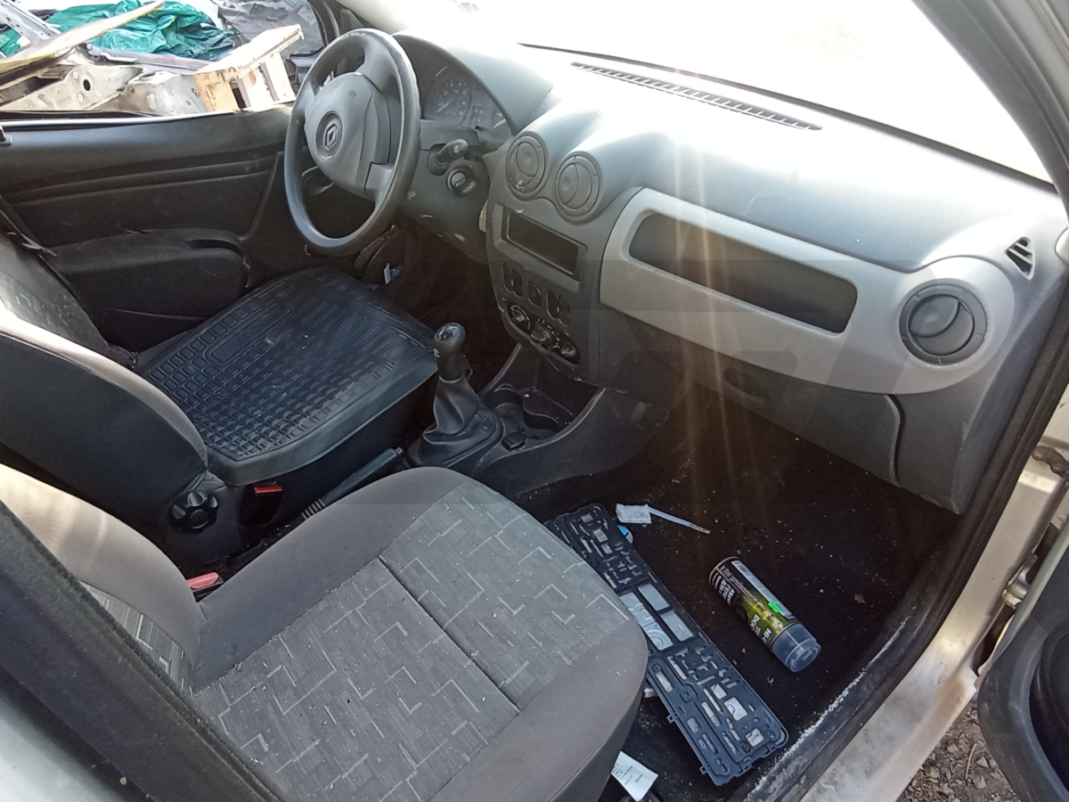 Разборка Renault Logan 2014 г.в. с пробегом 113 000 км