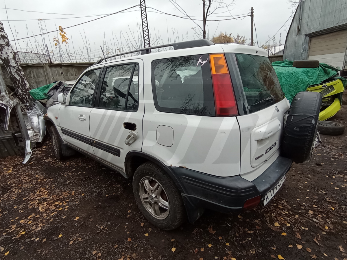 Разборка Honda CR-V 1998 г.в. с пробегом 250 000 км