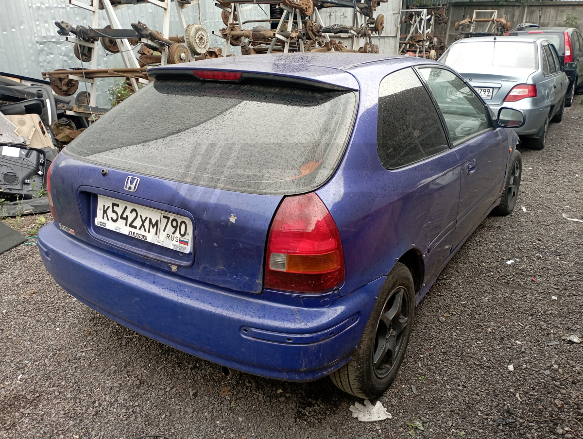 Разборка Honda Civic 1998 г.в. с пробегом 250 000 км