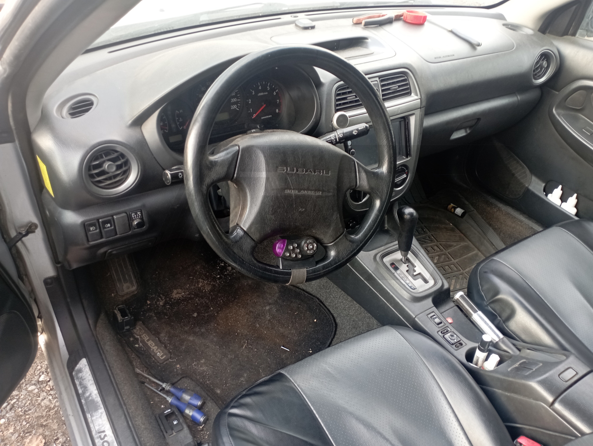 Разборка Subaru Impreza 2004 г.в. с пробегом 150 000 км