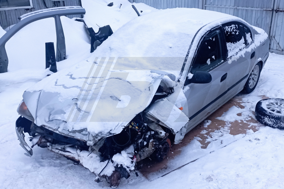 Разборка Hyundai Elantra 2005 г.в. с пробегом 220 000 км