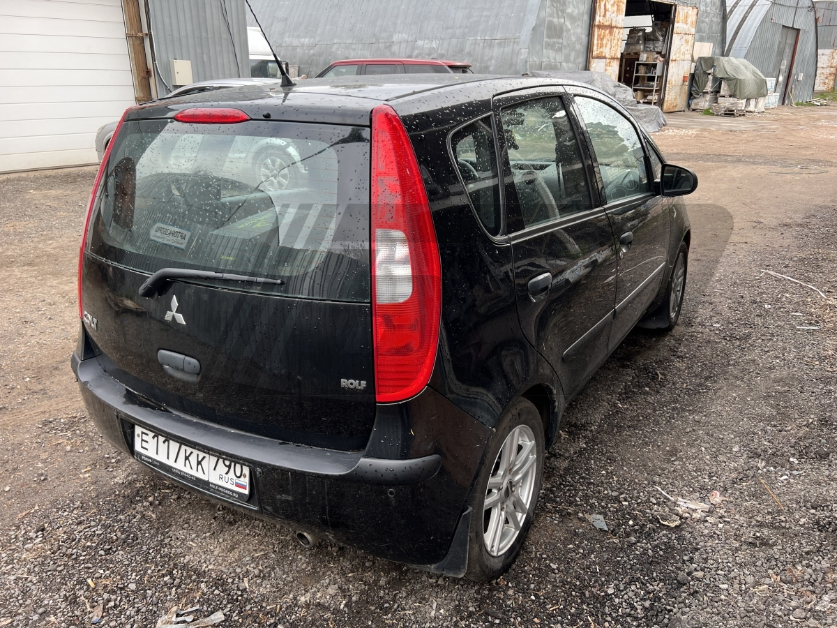 Разборка Mitsubishi Colt 2006 г.в. с пробегом 200 000 км