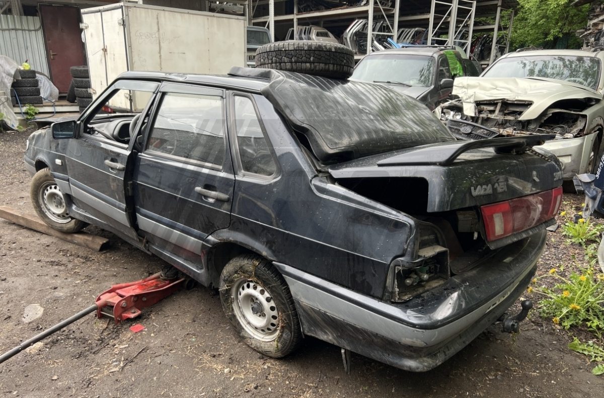 Разборка ВАЗ (Lada) 2115 2003 г.в. с пробегом 180 000 км
