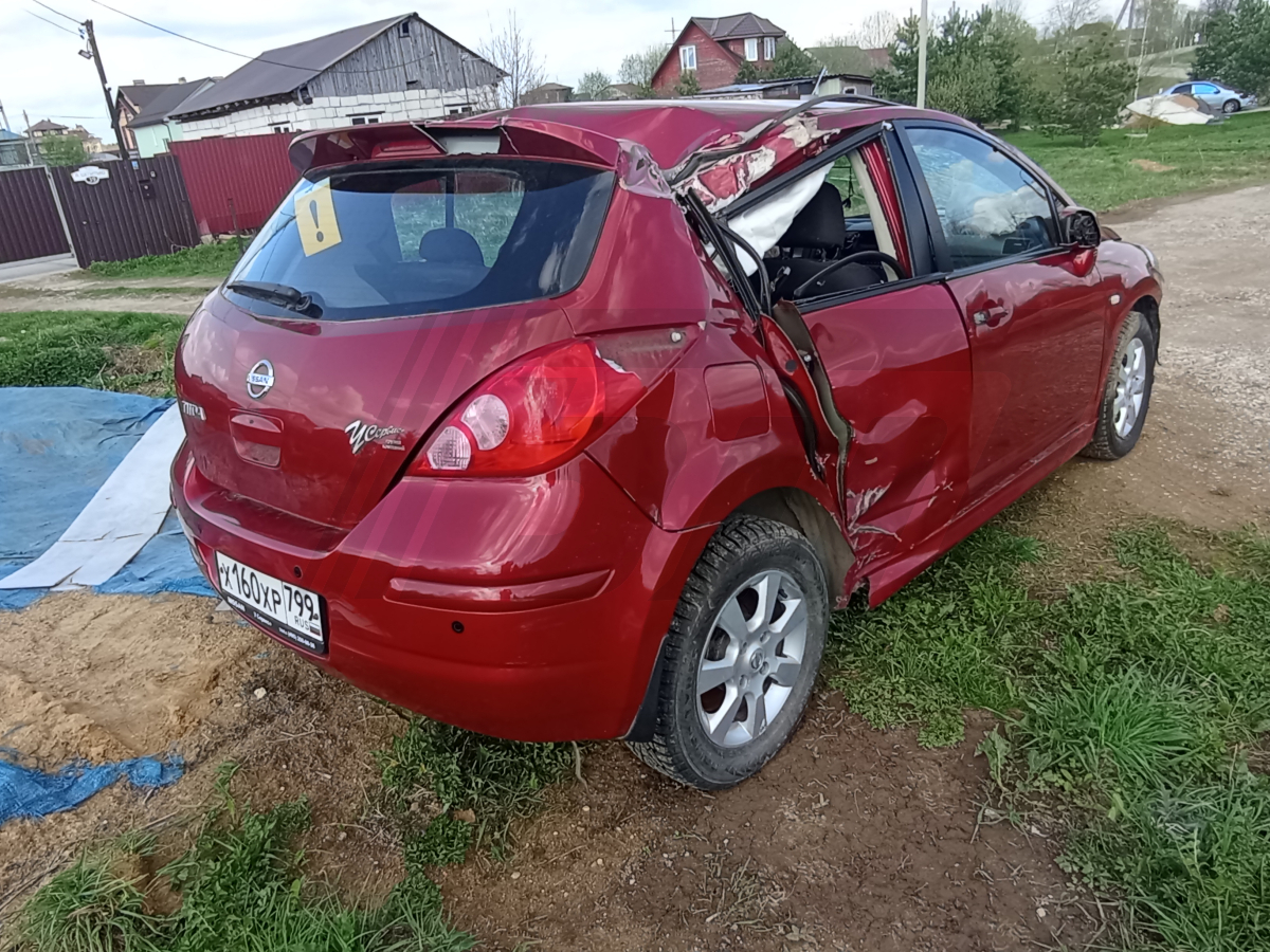 Разборка Nissan Tiida 2013 г.в. с пробегом 120 000 км