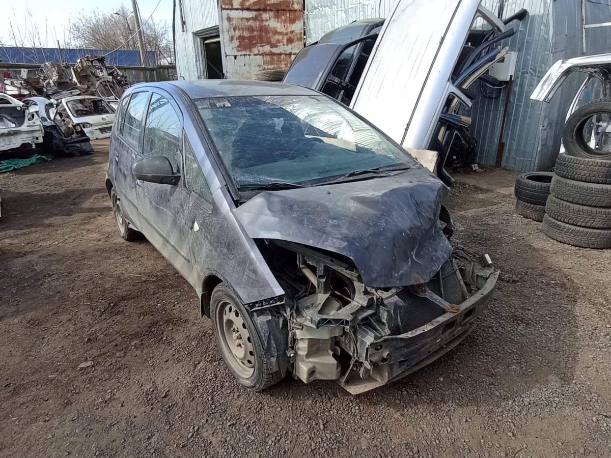 Разборка Mitsubishi Colt 2006 г.в. с пробегом 280 000 км