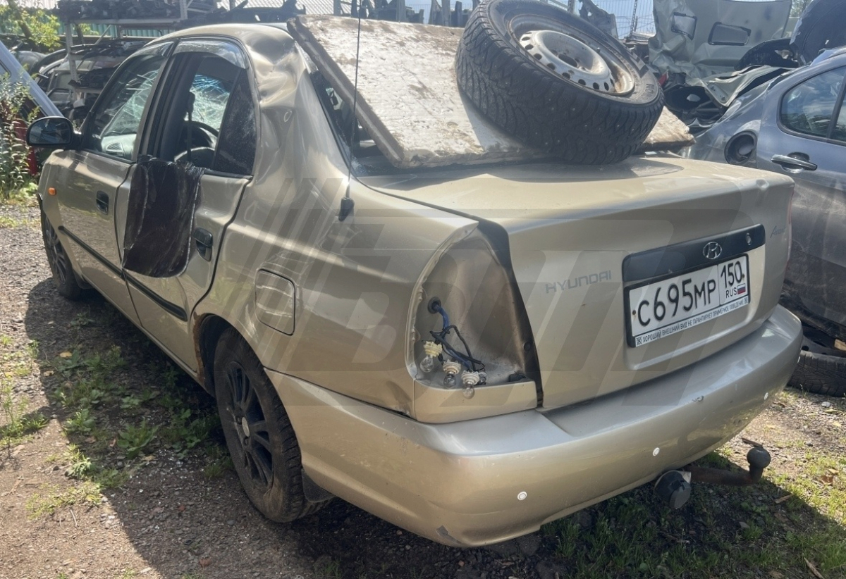 Разборка Hyundai Accent 2005 г.в. с пробегом 190 000 км