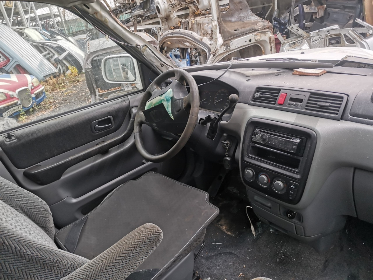 Разборка Honda CR-V 1998 г.в. с пробегом 250 000 км