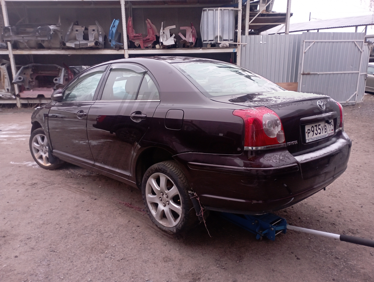 Разборка Toyota Avensis 2006 г.в. с пробегом 200 000 км