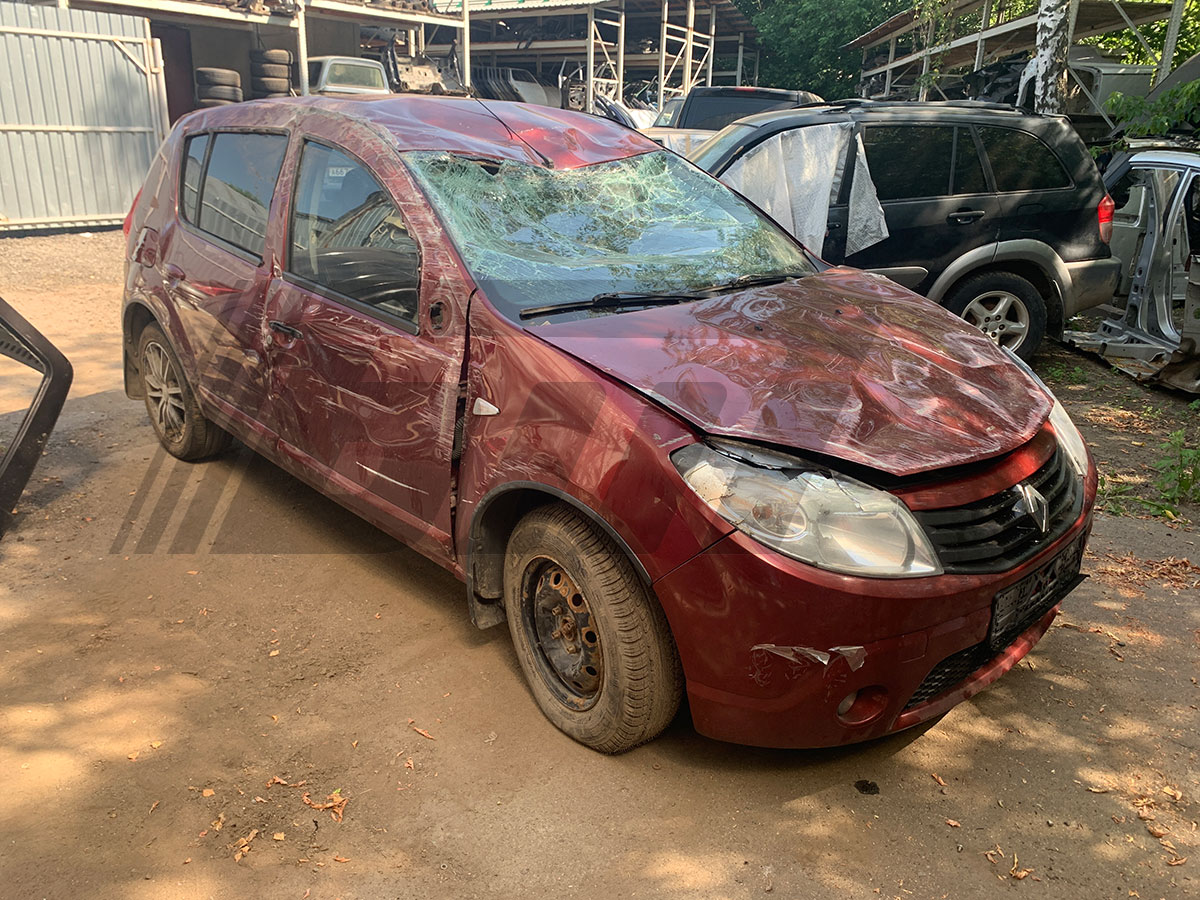 Разборка Renault Sandero 2011 г.в. с пробегом 120 000 км