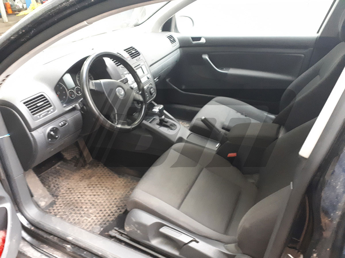 Разборка Volkswagen Golf 2007 г.в. с пробегом 220 000 км