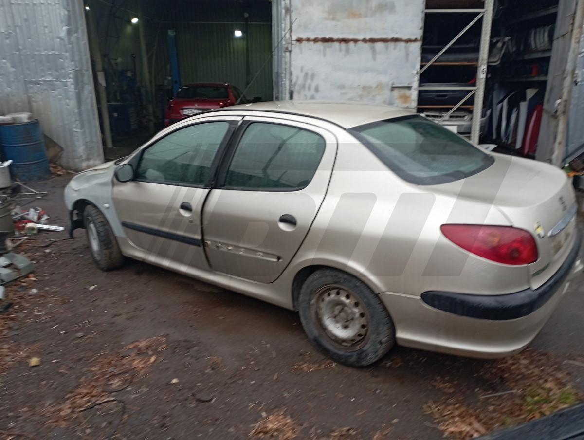 Разборка Peugeot 206 2007 г.в. с пробегом 150 000 км