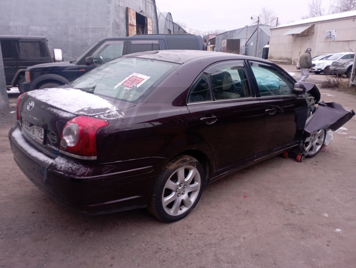 Разборка Toyota Avensis 2006 г.в. с пробегом 200 000 км