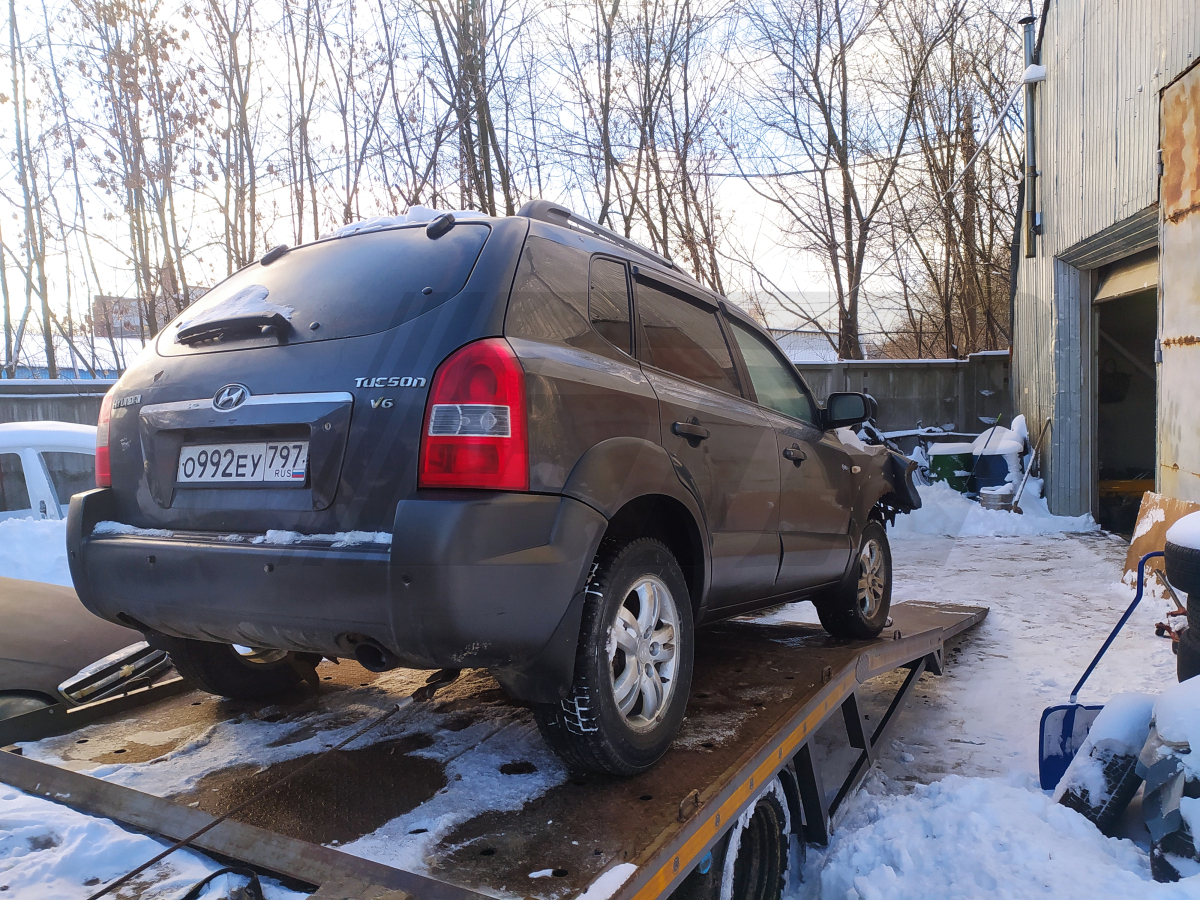 Разборка Hyundai Tucson 2007 г.в. с пробегом 220 000 км