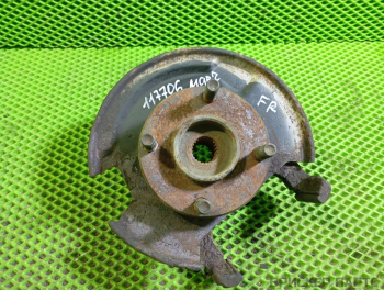 Кулак поворотный передний правый для Ниссан Марч 2 поколение K11 4001441B00