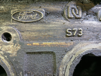 Головка блока двигателя (ГБЦ мотора) для Форд Эскейп 1 поколение