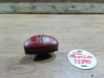 Кнопка аварийной сигнализации на Пежо 206 40377877