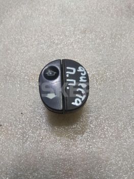 Кнопка стеклоподъемника на Форд Фиеста MK5 1107243