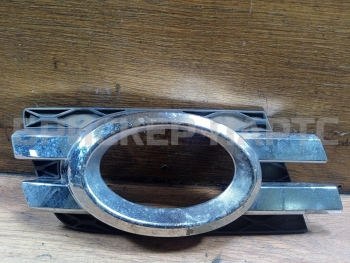 Накладка ПТФ правая на Mercedes (Мерседес) M-класс W164 (ML)