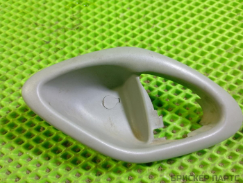 Накладка ручки (облицовка) двери задней правой для Мазда Трибьют 1 серия EP EC0158303H42