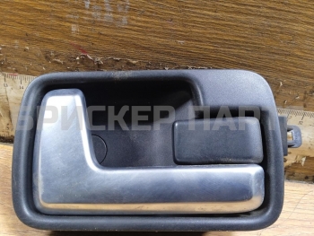 Ручка открывания двери передней правой (внутренняя) на Ленд Ровер Дискавери 3 поколение FVC500126XXX