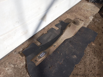 Балка подмоторная (лыжа) для Форд Эскейп 1 поколение