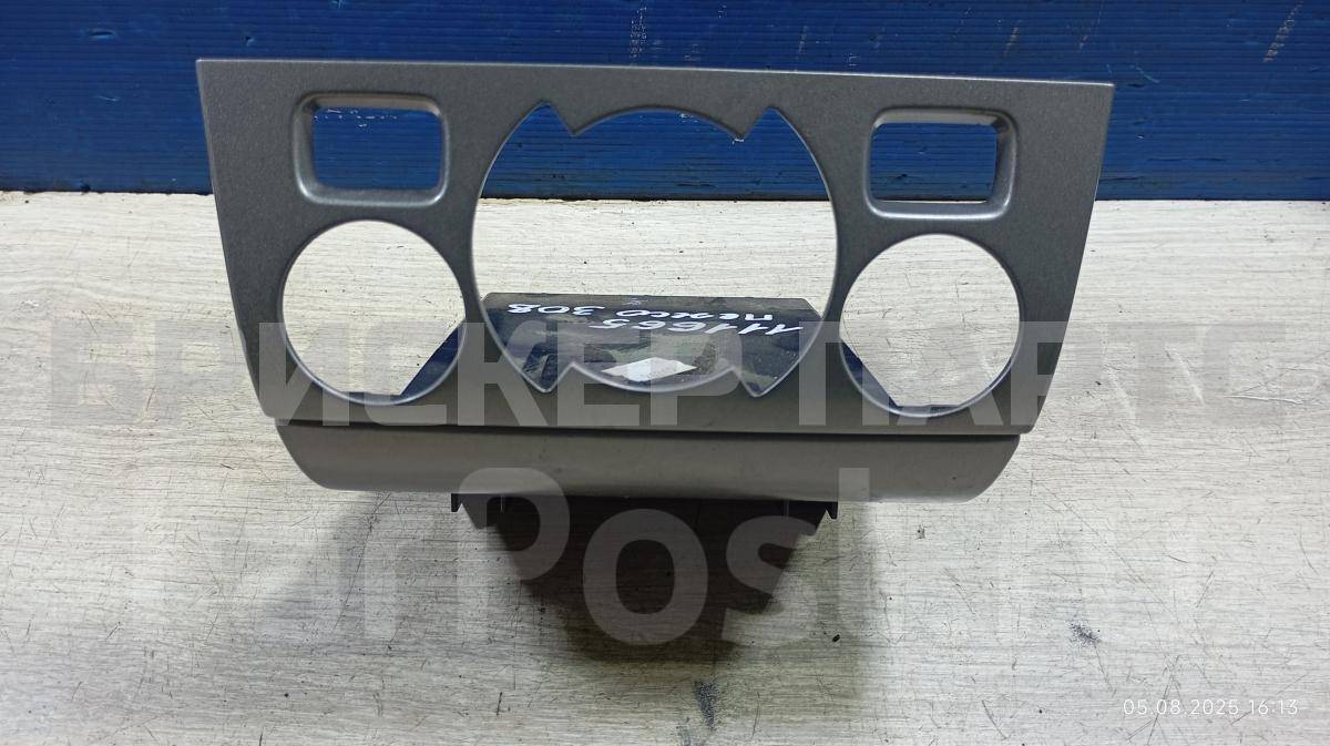 Пепельница на Пежо 308 9658691077