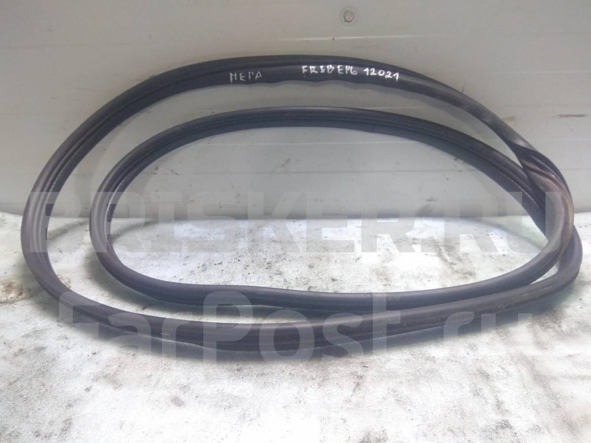 Уплотнитель двери передней правой на Рено Меган 2 поколение LM05, KM, BM