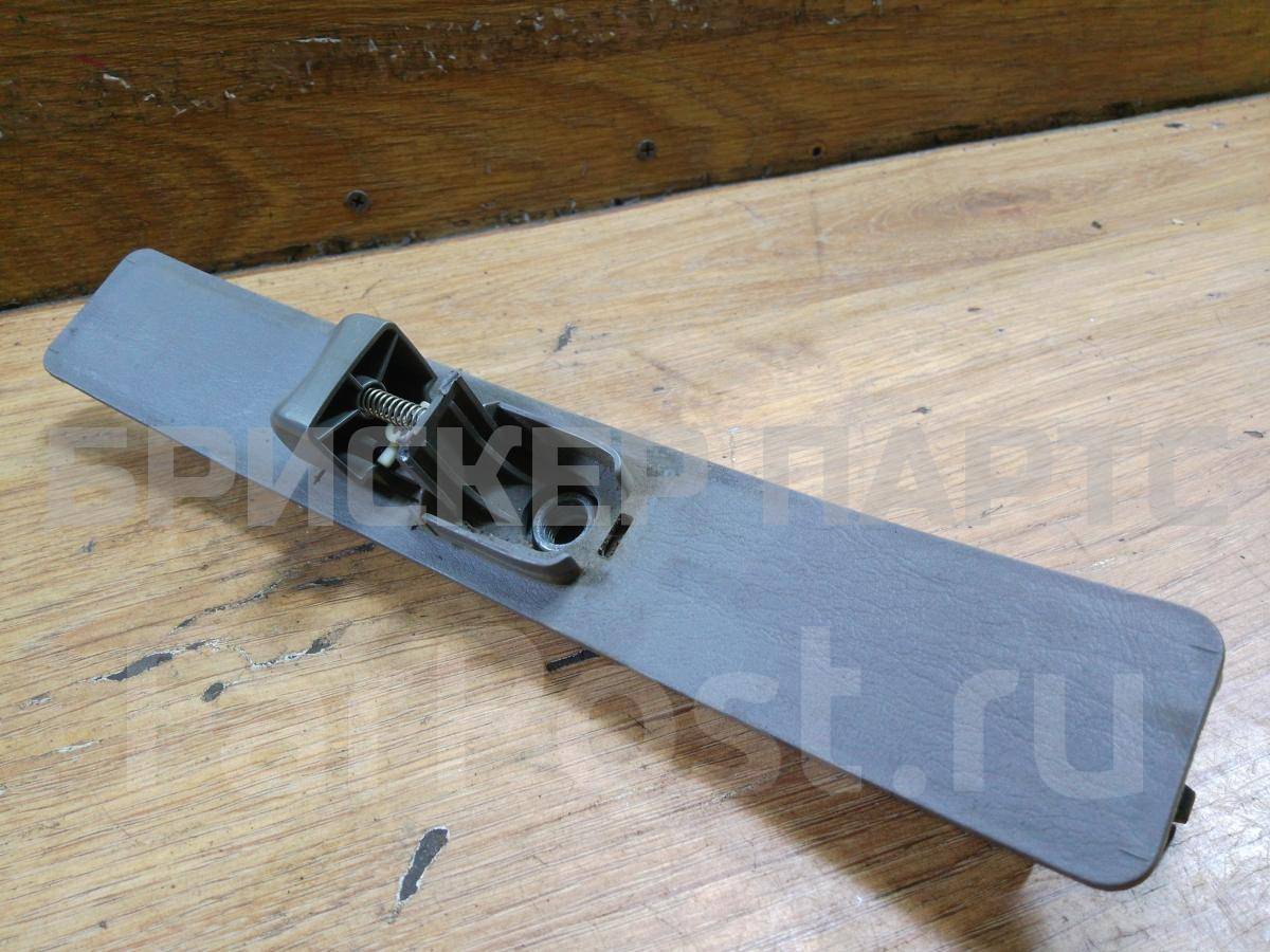 Механизм регулировки ремня безопасности на Форд Эскейп 1 поколение YL8Z78602B82AAC