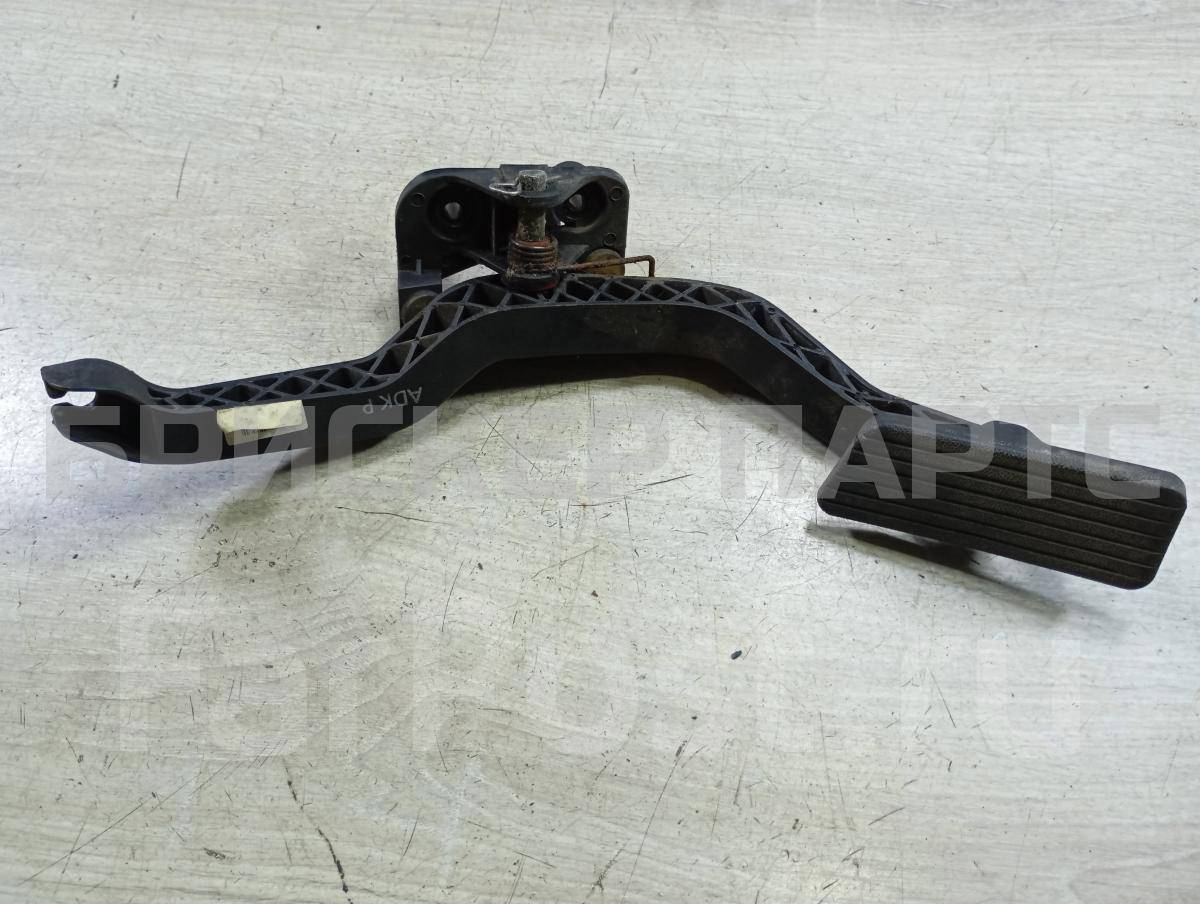 Педаль газа (акселератора) механическая для Хендай Элантра III поколение XD, XD2 рестайлинг 327002D500