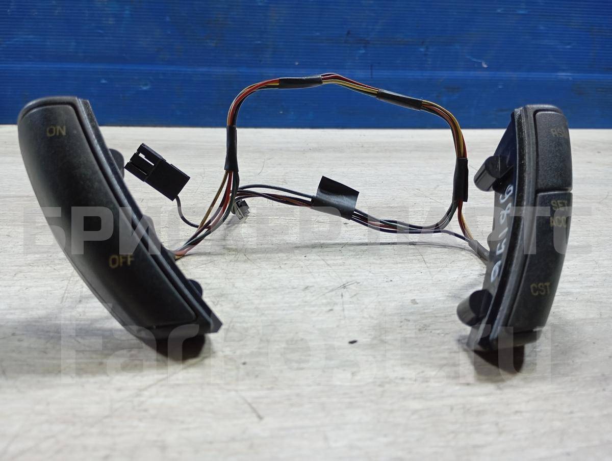 Кнопка рулевого колеса на Мазда Трибьют 1 поколение EP EC02663D1B