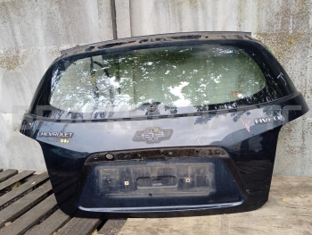 Дверь багажника со стеклом на Шевроле Авео T300