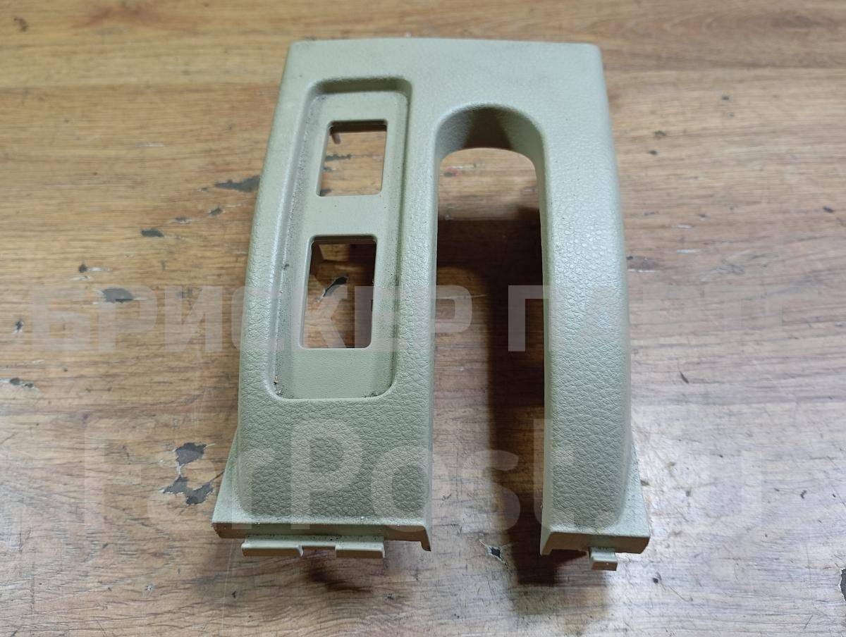 Накладка центрального тоннеля на Ниссан Тиида 1 поколение C11 96917EM03A