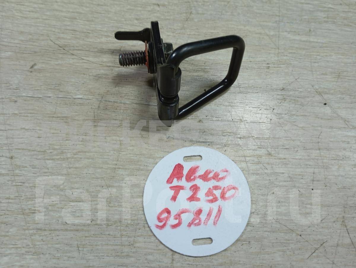 Петля, крючок, кронштейн крепления груза для Шевроле Авео 1 поколение T250 96816638