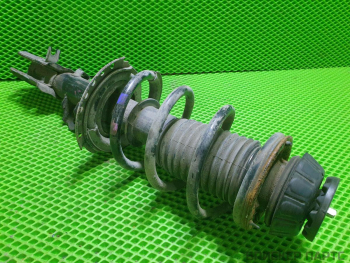 Амортизатор передний правый (стойка) для Киа Рио III поколение 546604L101