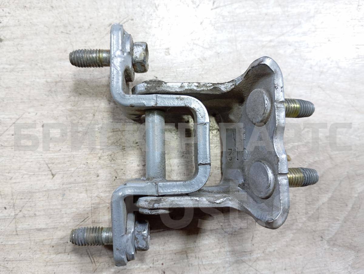 Петля двери задней левой верхняя для Митсубиси Грандис MR599601