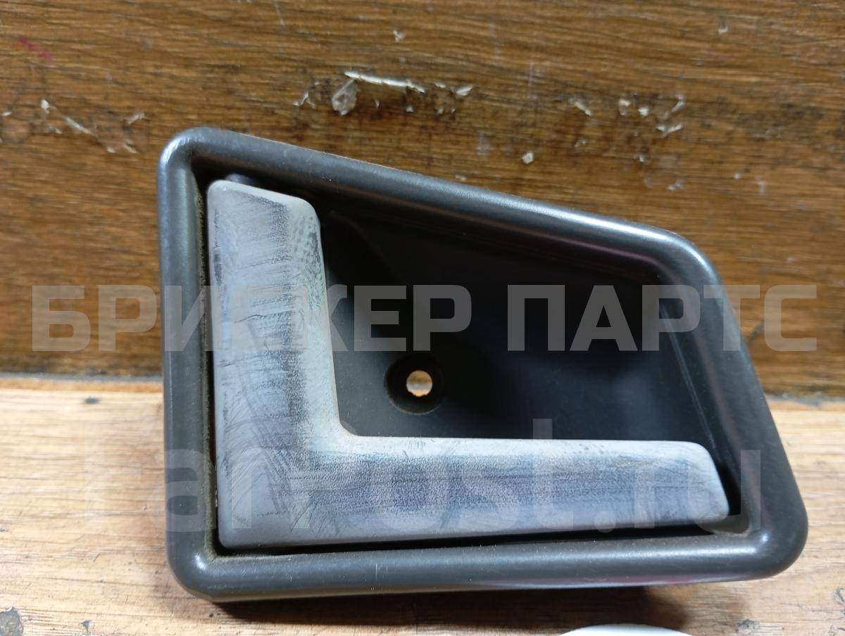 Ручка открывания двери задней левой (внутренняя) для Сузуки Сайдкик 1 поколение 83160-56B01-5ES