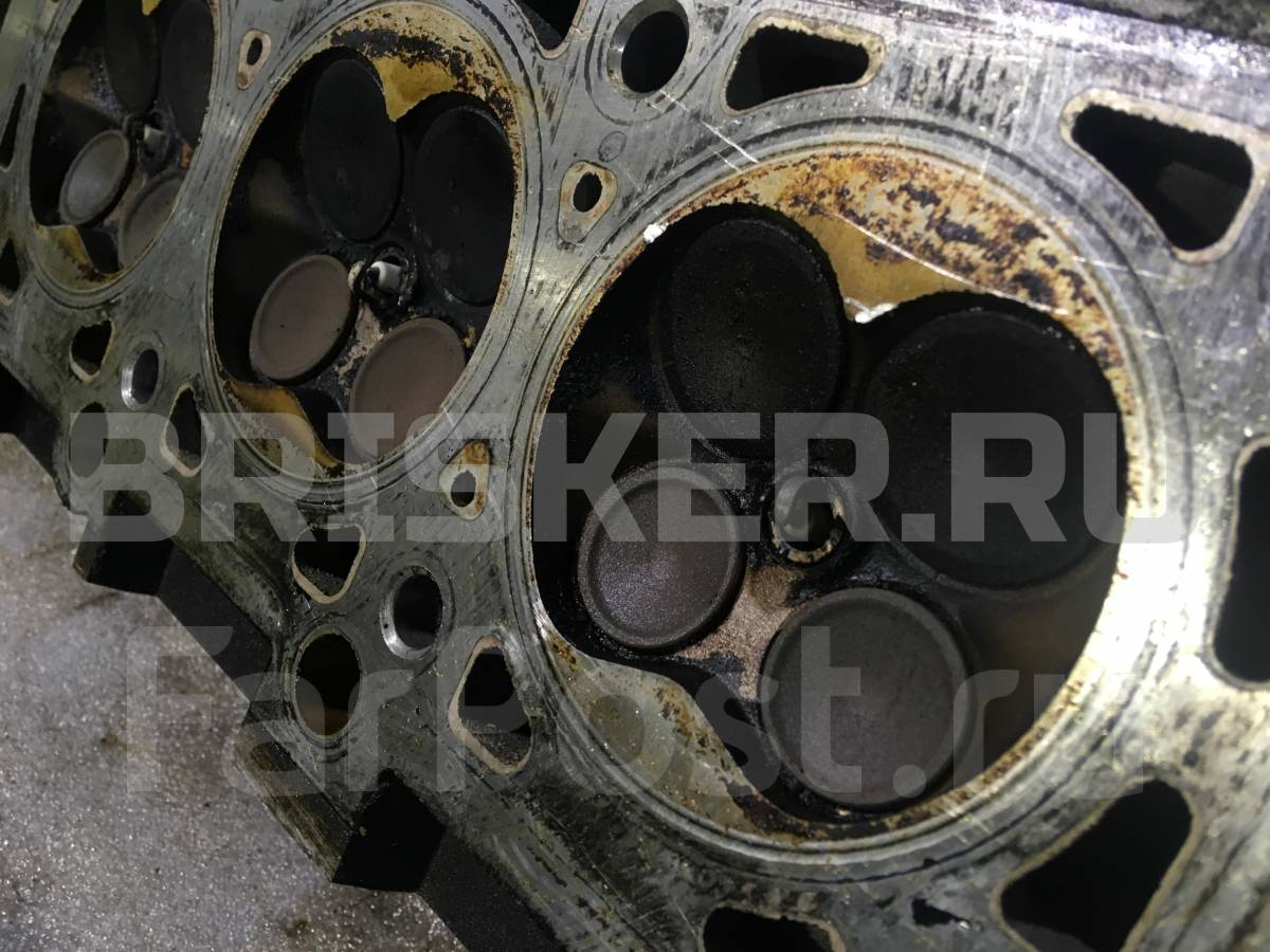 Головка блока на Крайслер Себринг 04892064AA