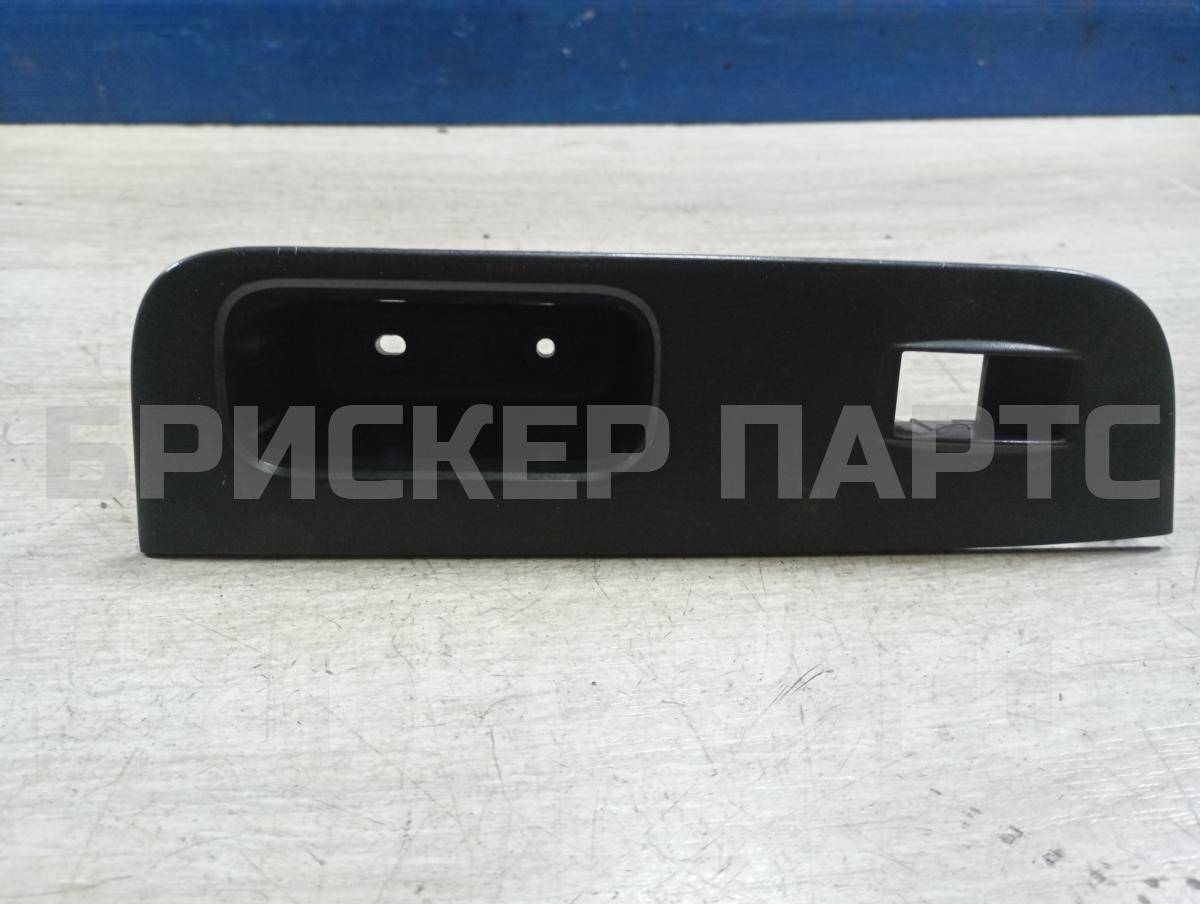 Ручка двери пассажирской (передней правой) на ВАЗ Лада Приора 2170, 2171, 2172 21706102186