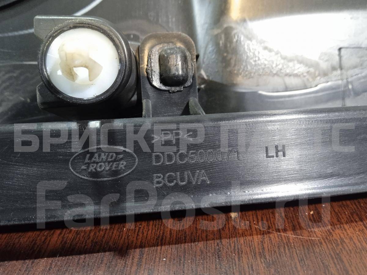 Обшивка двери задней левой на Ленд Ровер Дискавери 3 поколение DDC500071