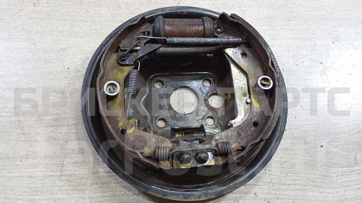 Щит опорный задний левый для Шевроле Авео 1 поколениеT200 96574700