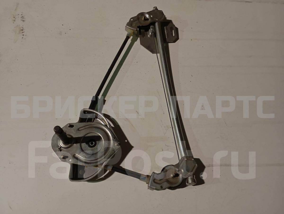 Стеклоподъемник механический правый задний на ВАЗ Лада Приора 2170, 2171, 2172
