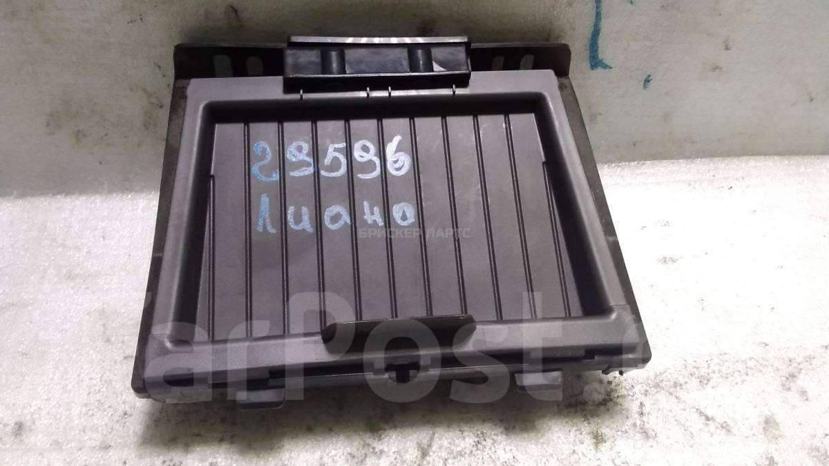 Ящик передней консоли на Сузуки Лиана 1 поколение рестайлинг 7388159J0